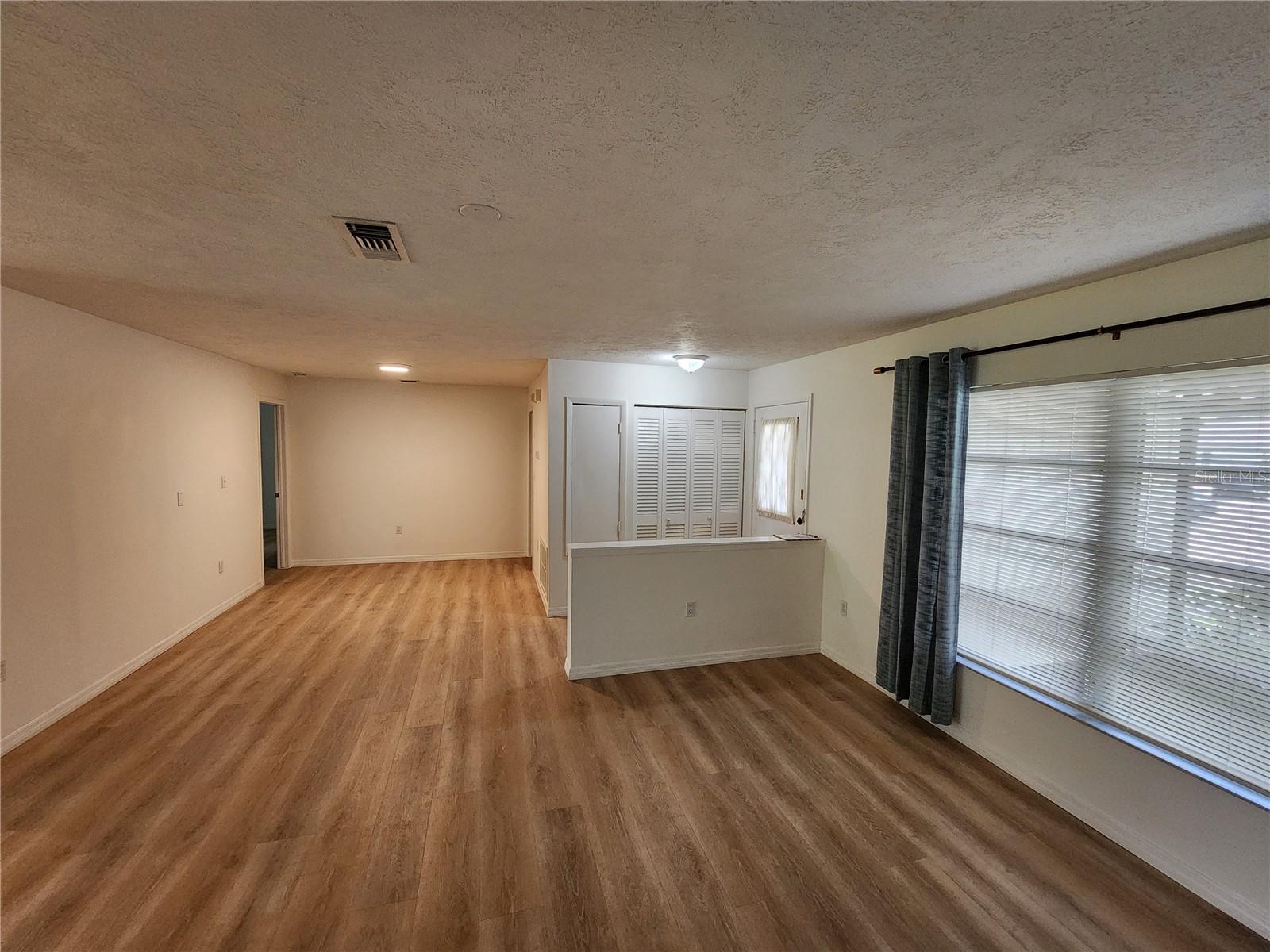 A4657089 Property Photo