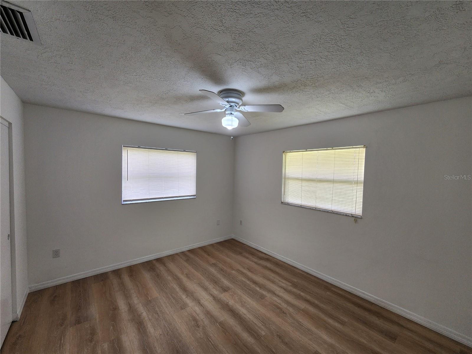 A4657089 Property Photo