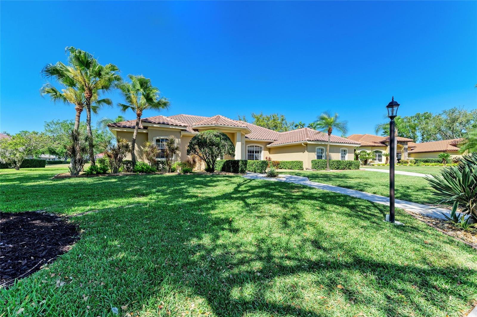 A4657094 Property Photo