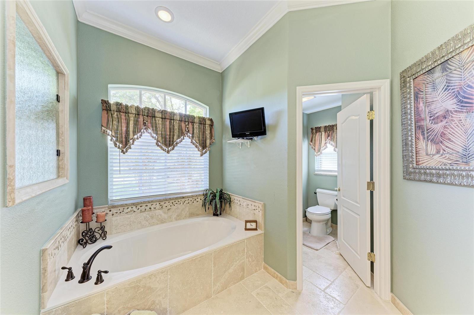 A4657094 Property Photo