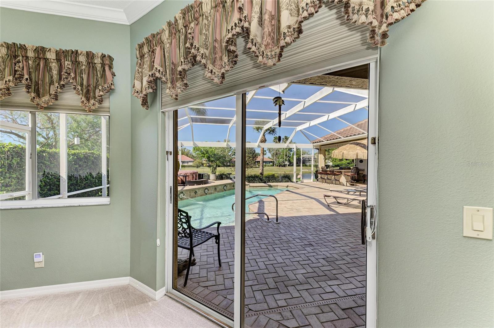 A4657094 Property Photo