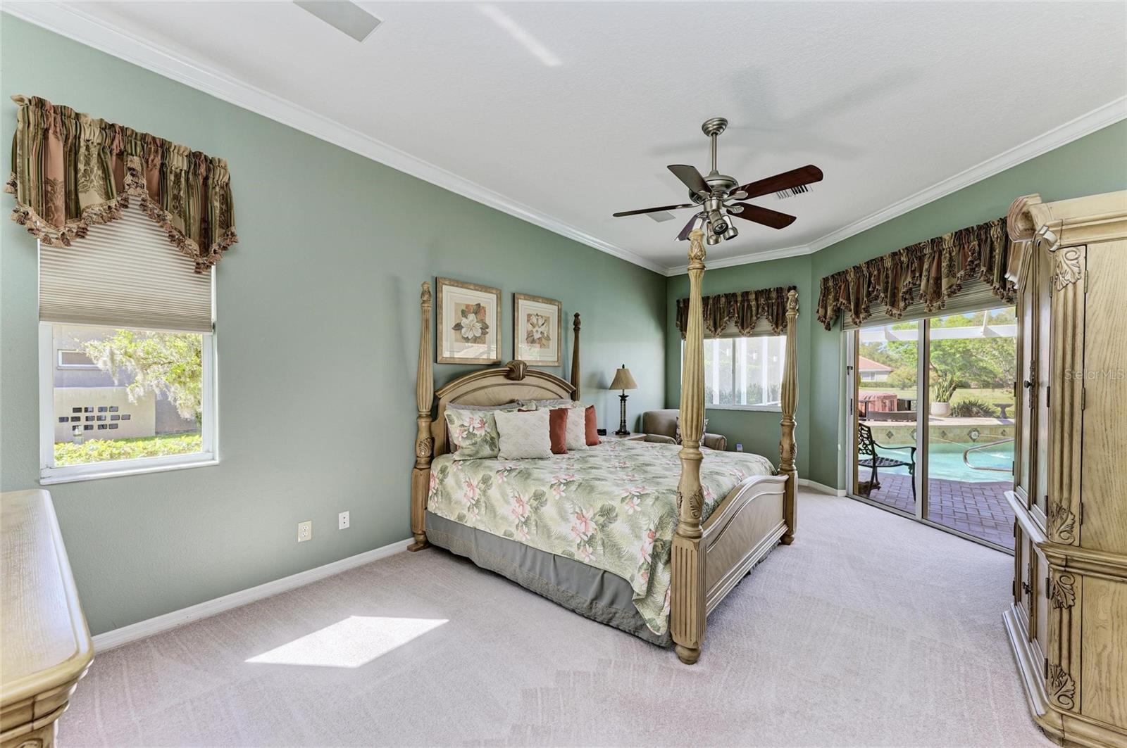 A4657094 Property Photo
