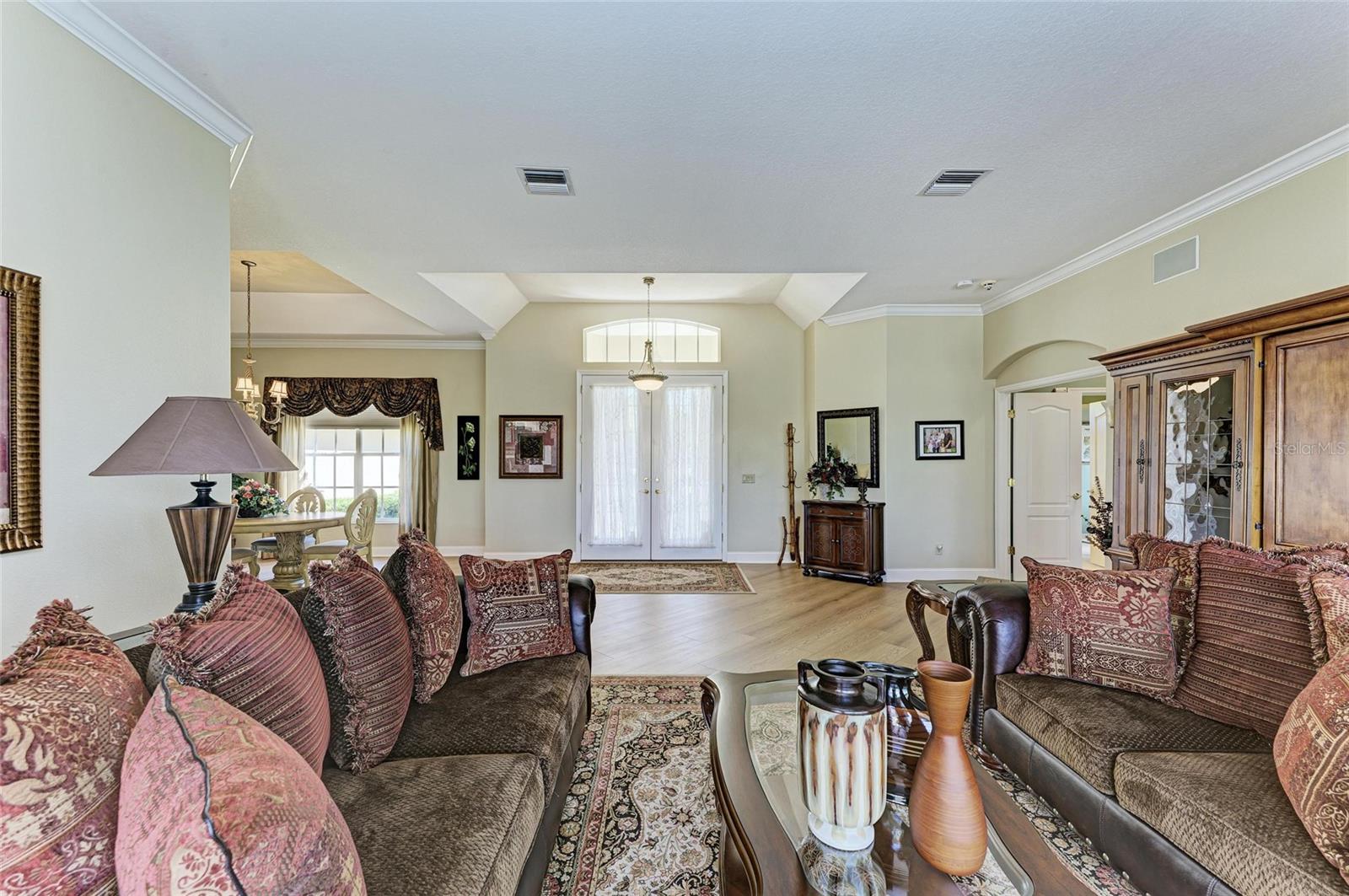 A4657094 Property Photo