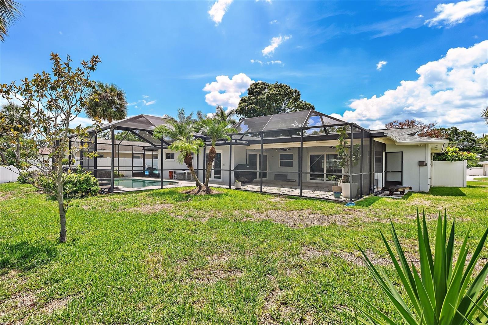 TB8400937 Property Photo