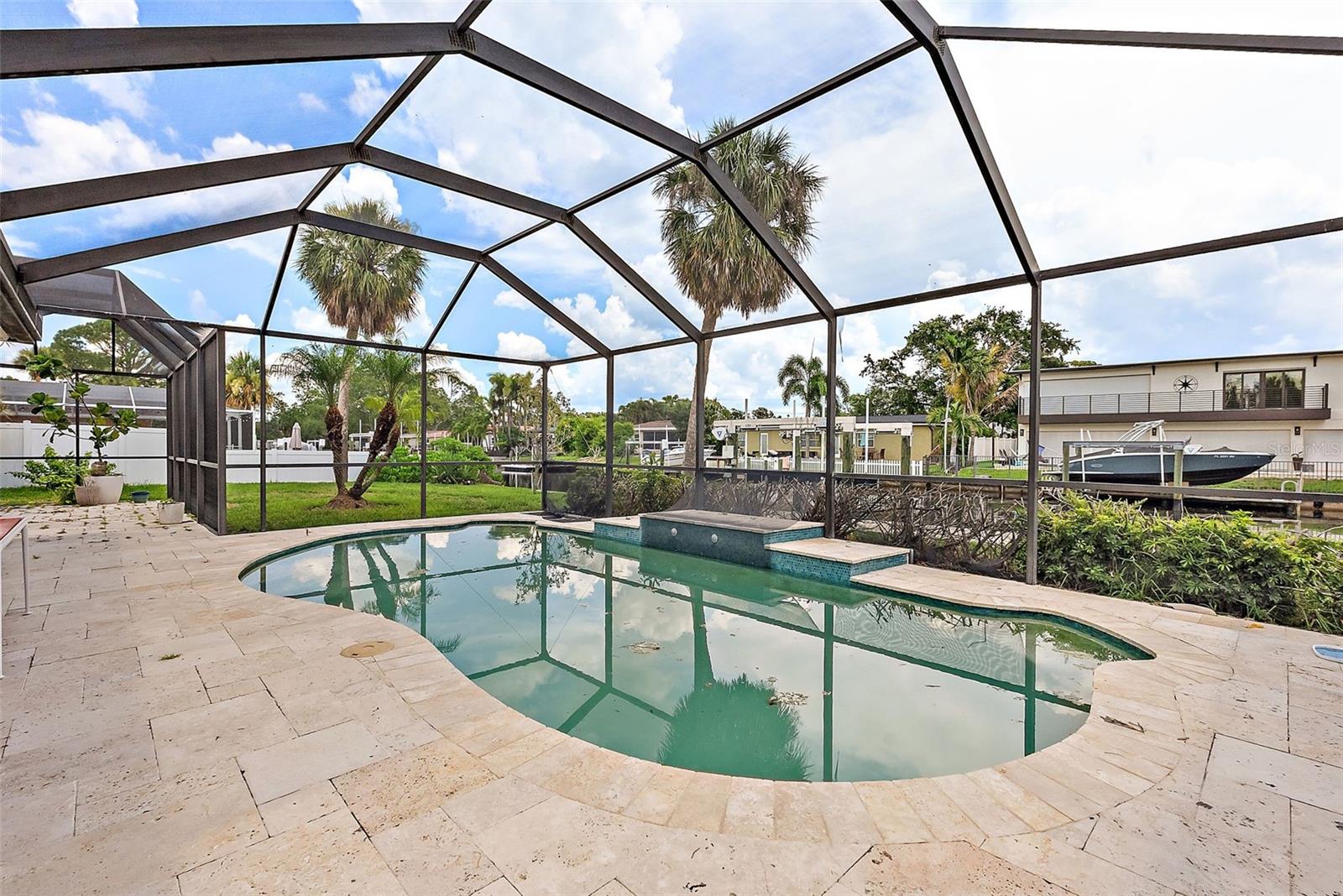 TB8400937 Property Photo