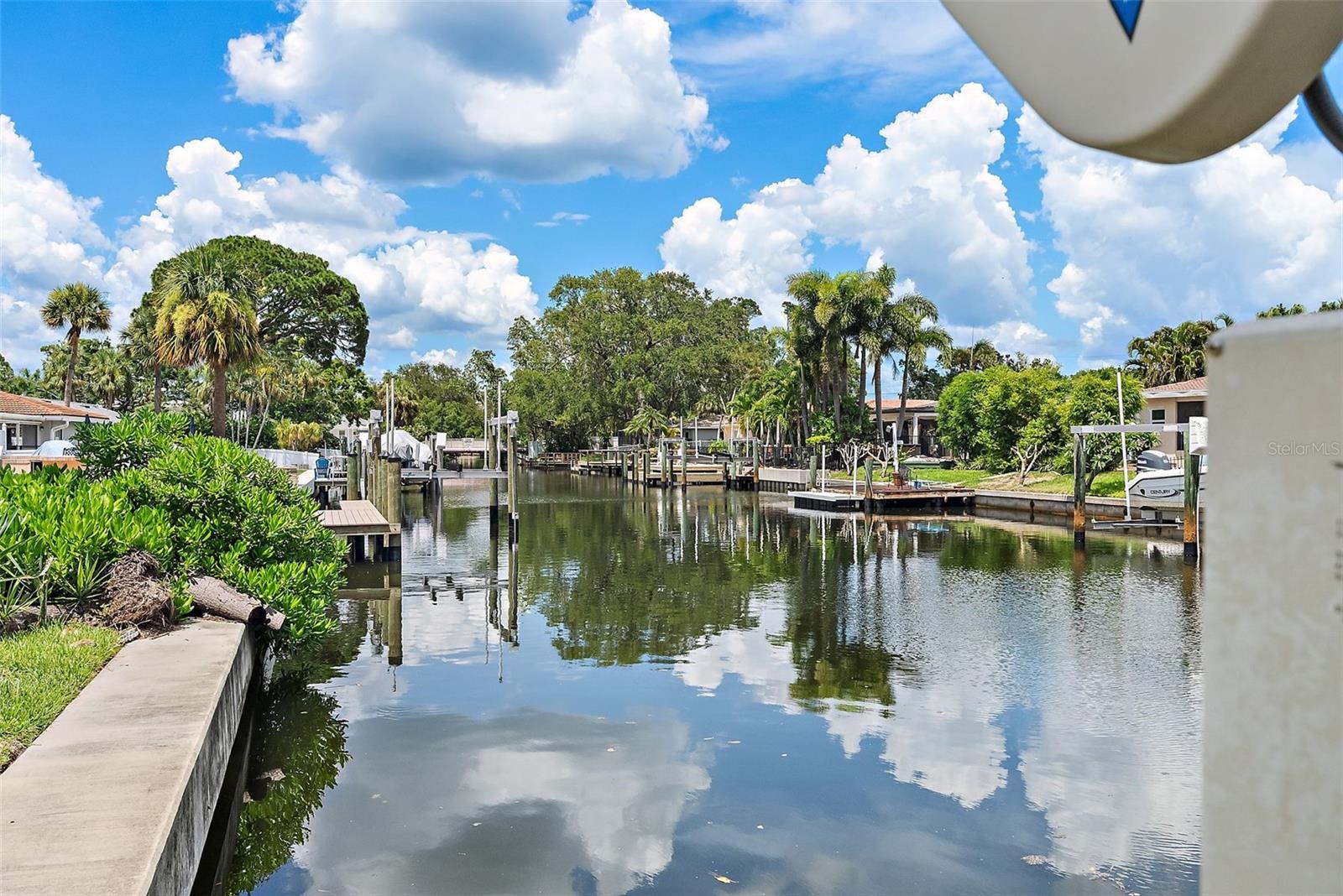 TB8400937 Property Photo