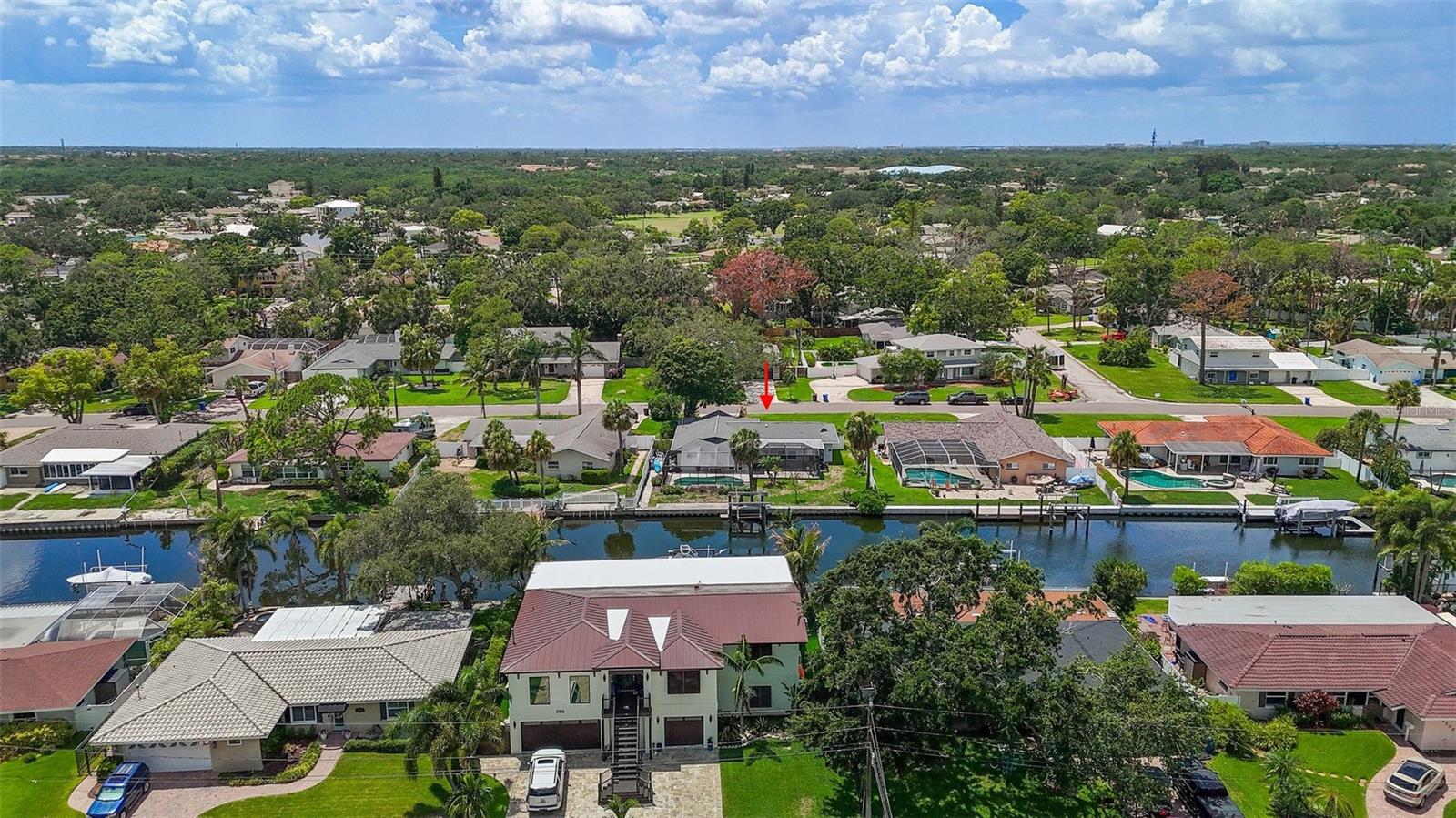 TB8400937 Property Photo