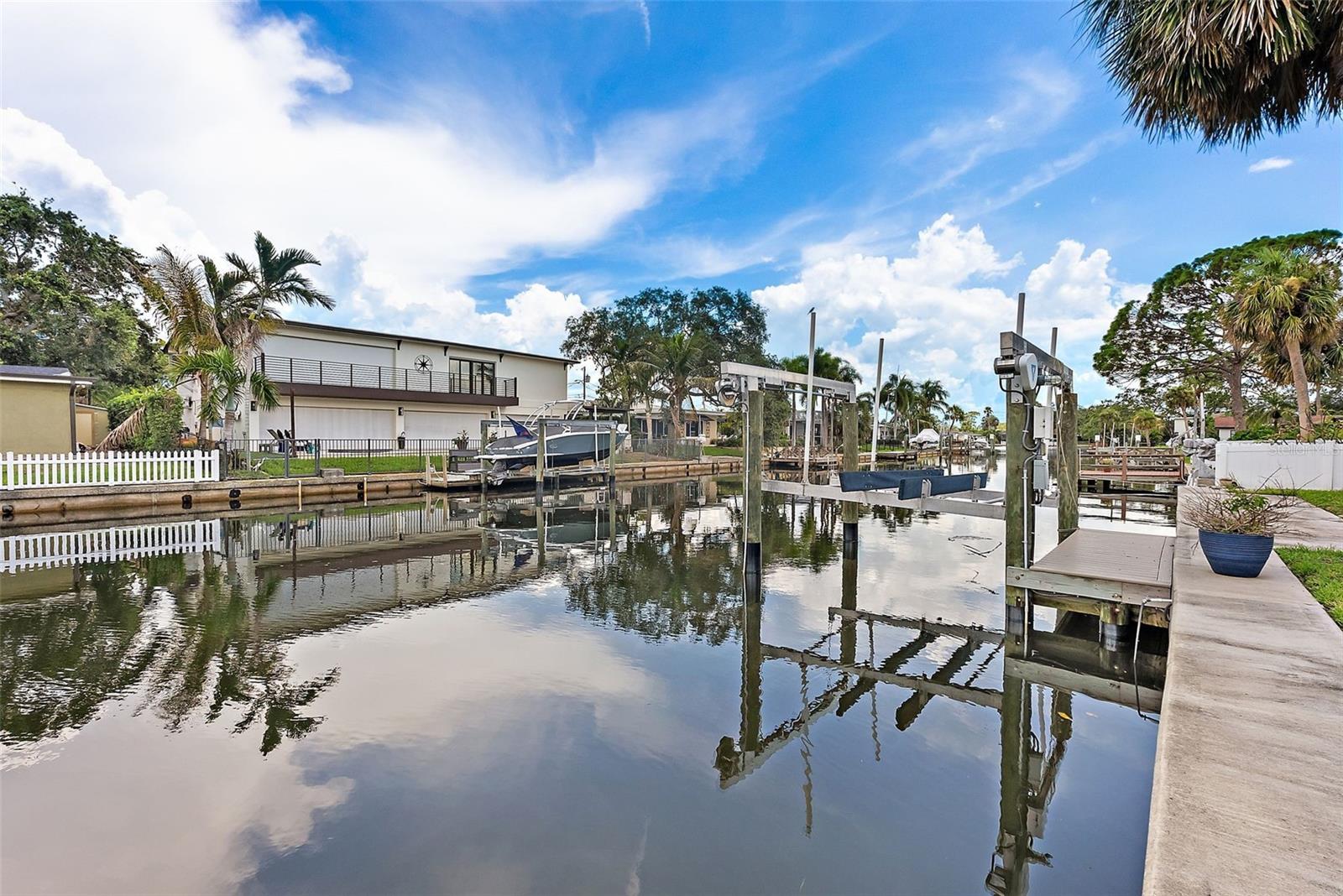 TB8400937 Property Photo