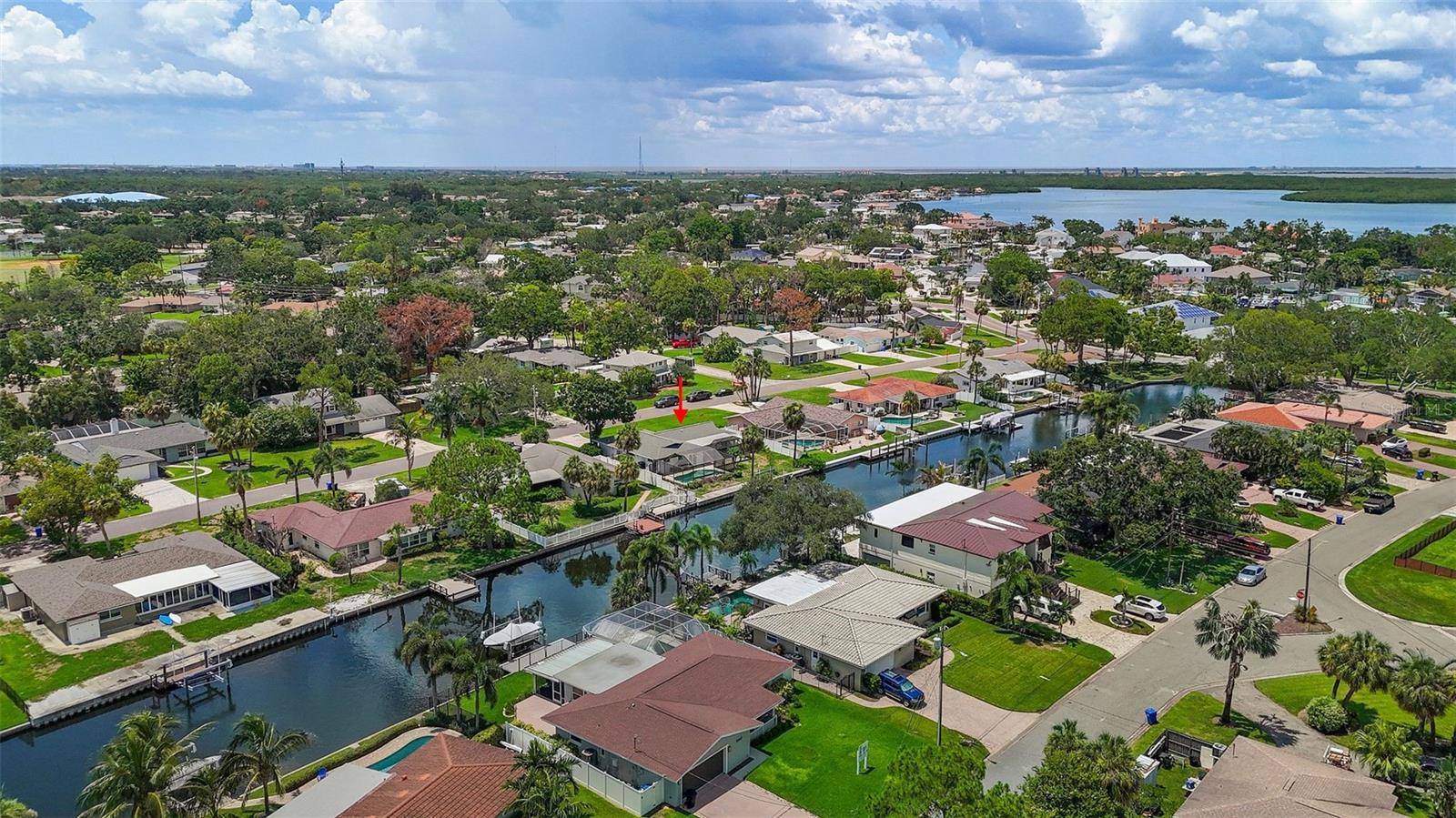 TB8400937 Property Photo