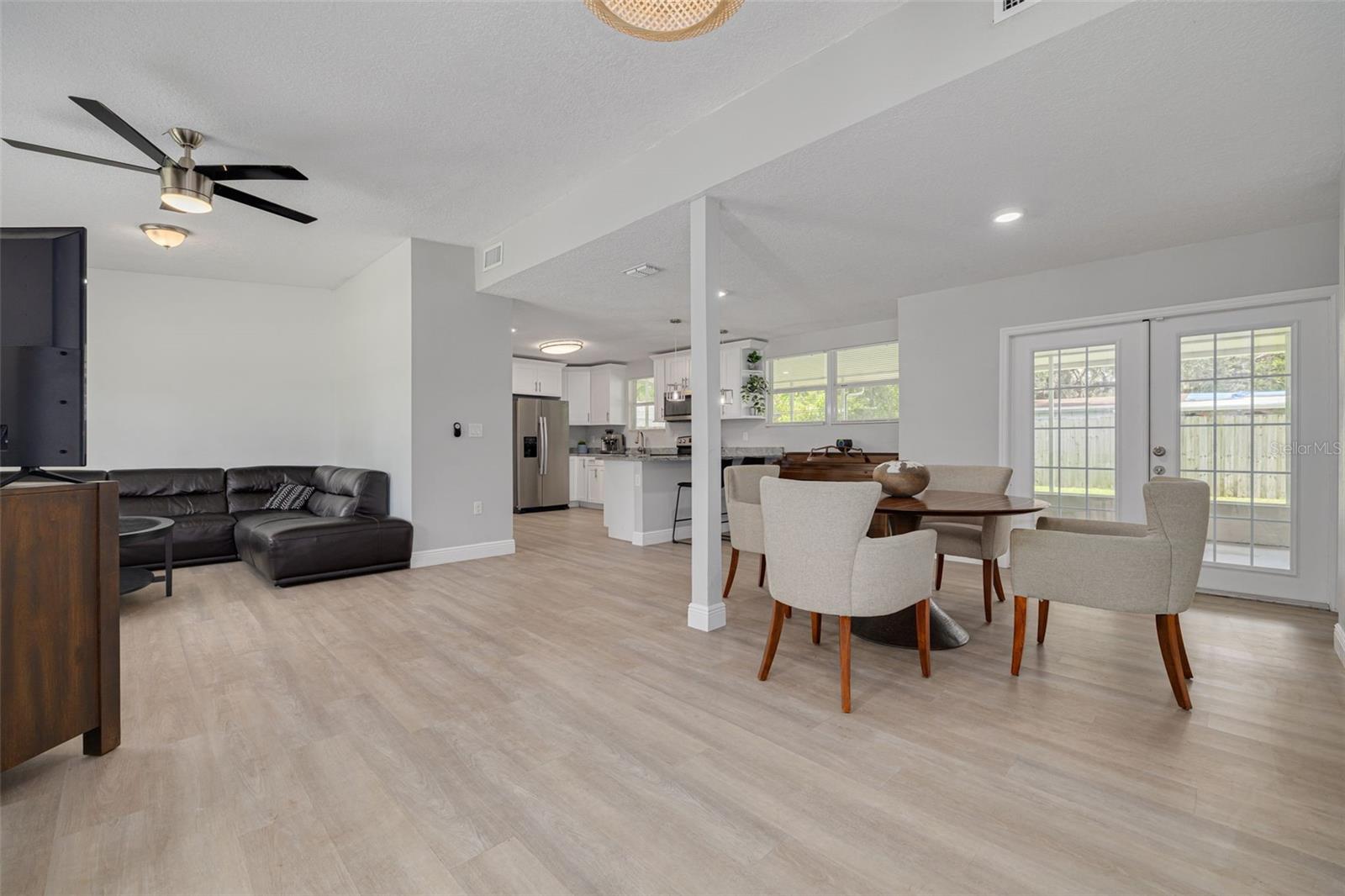 505 BROXBURN AVE, TEMPLE TERRACE, FL, 33617