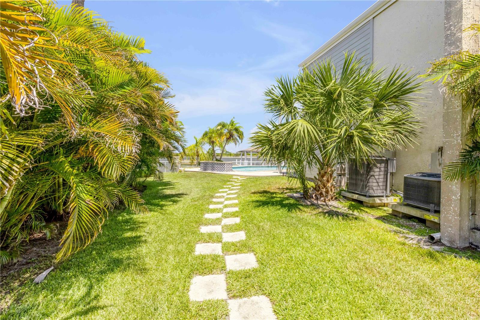 1219 COMMODORE DR, NEW SMYRNA BEACH, FL, 32168