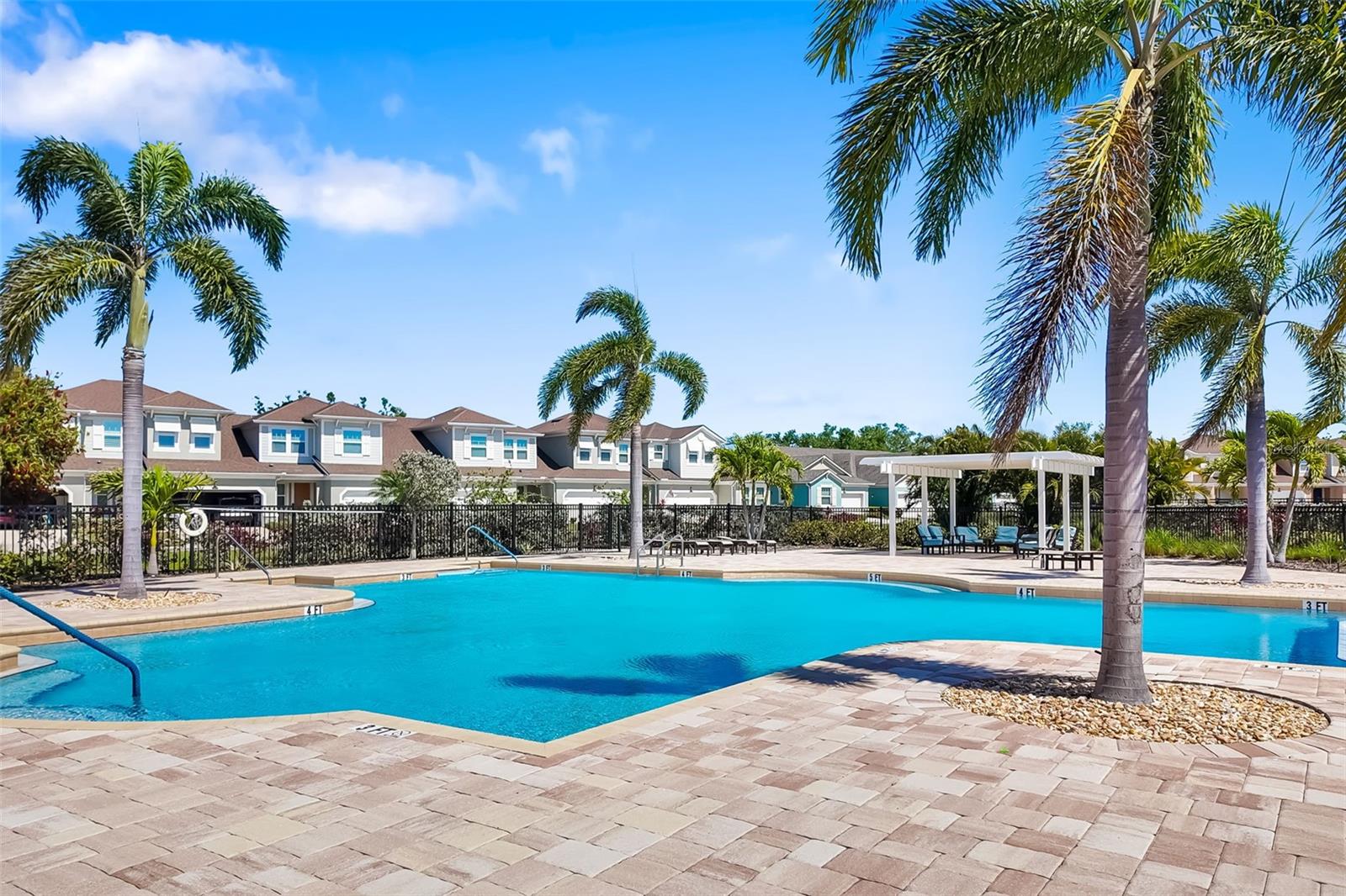 A4657127 Property Photo