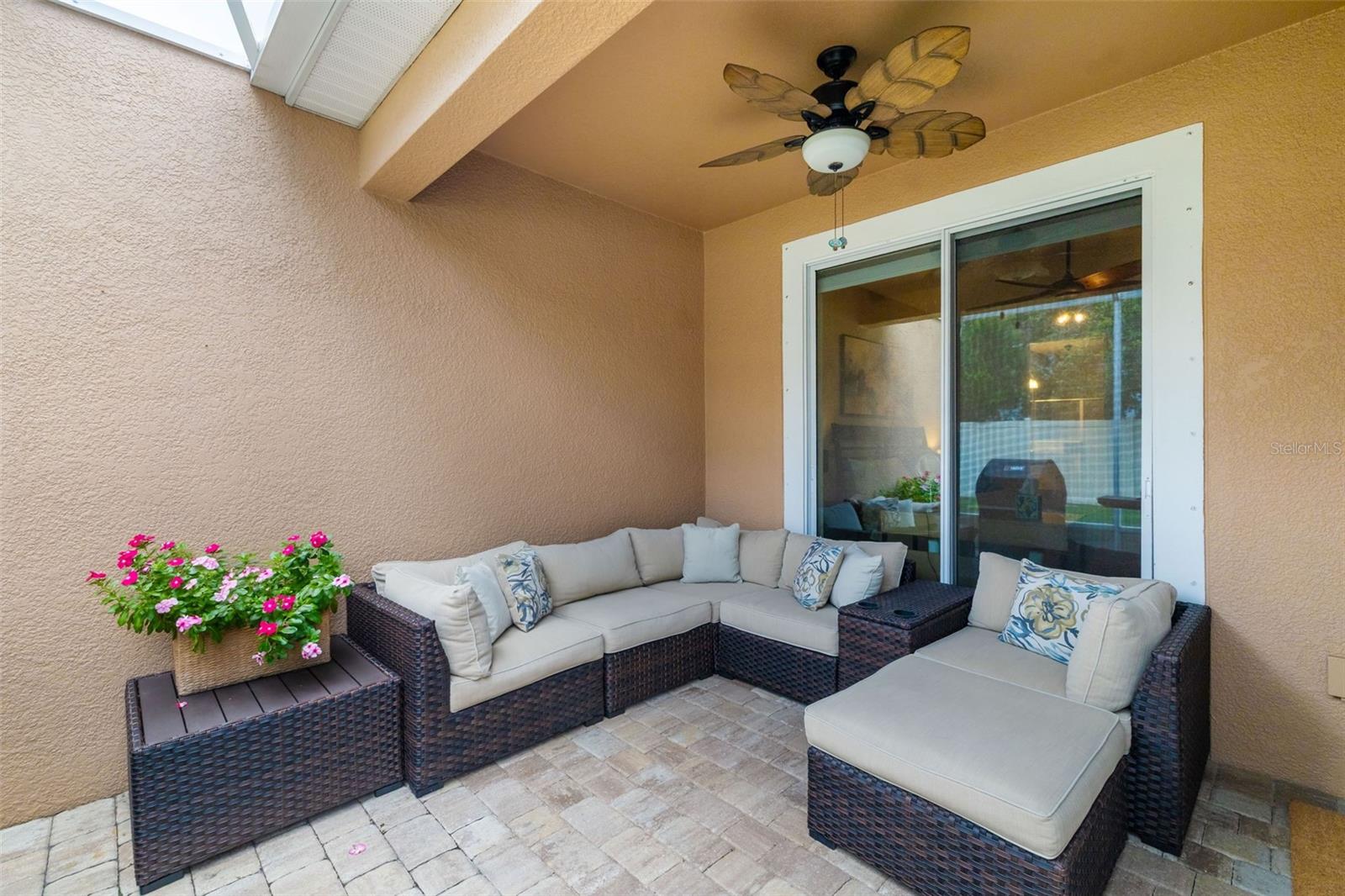 A4657127 Property Photo