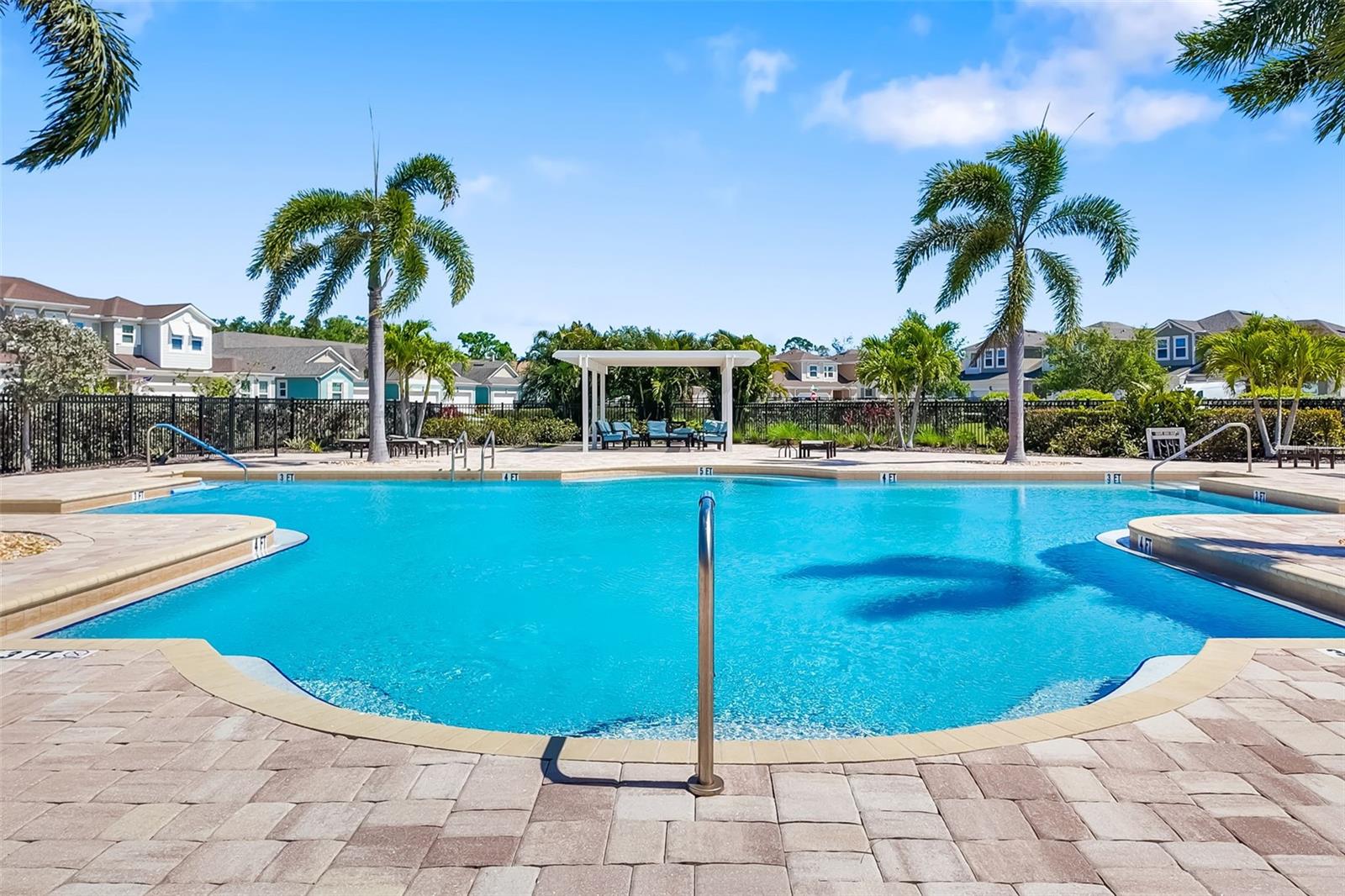 A4657127 Property Photo