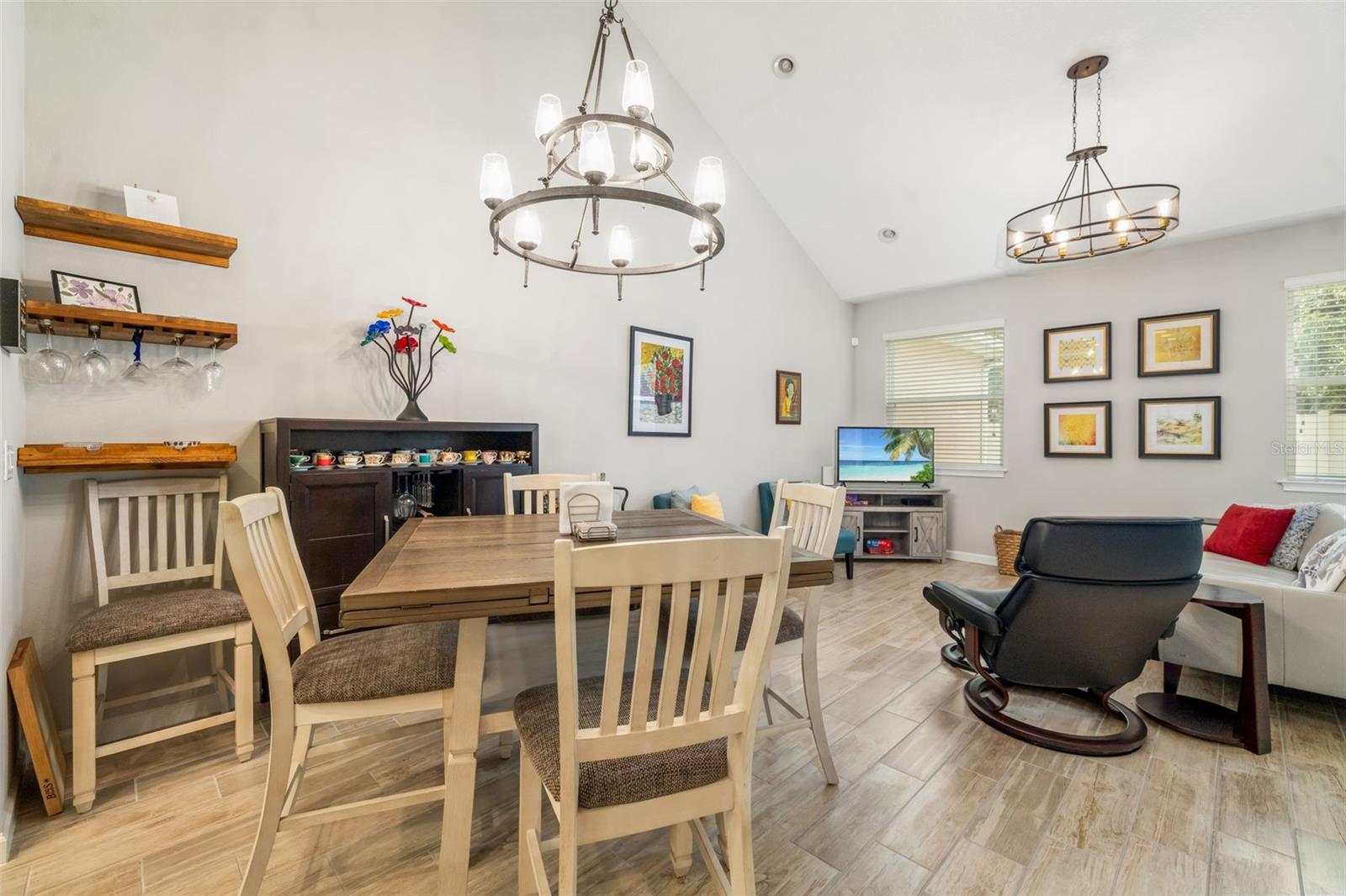 A4657127 Property Photo