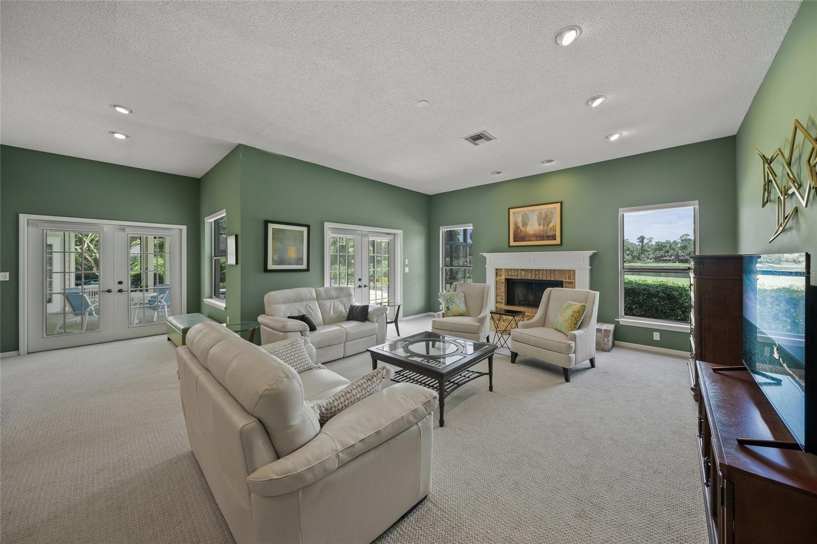 A4657131 Property Photo