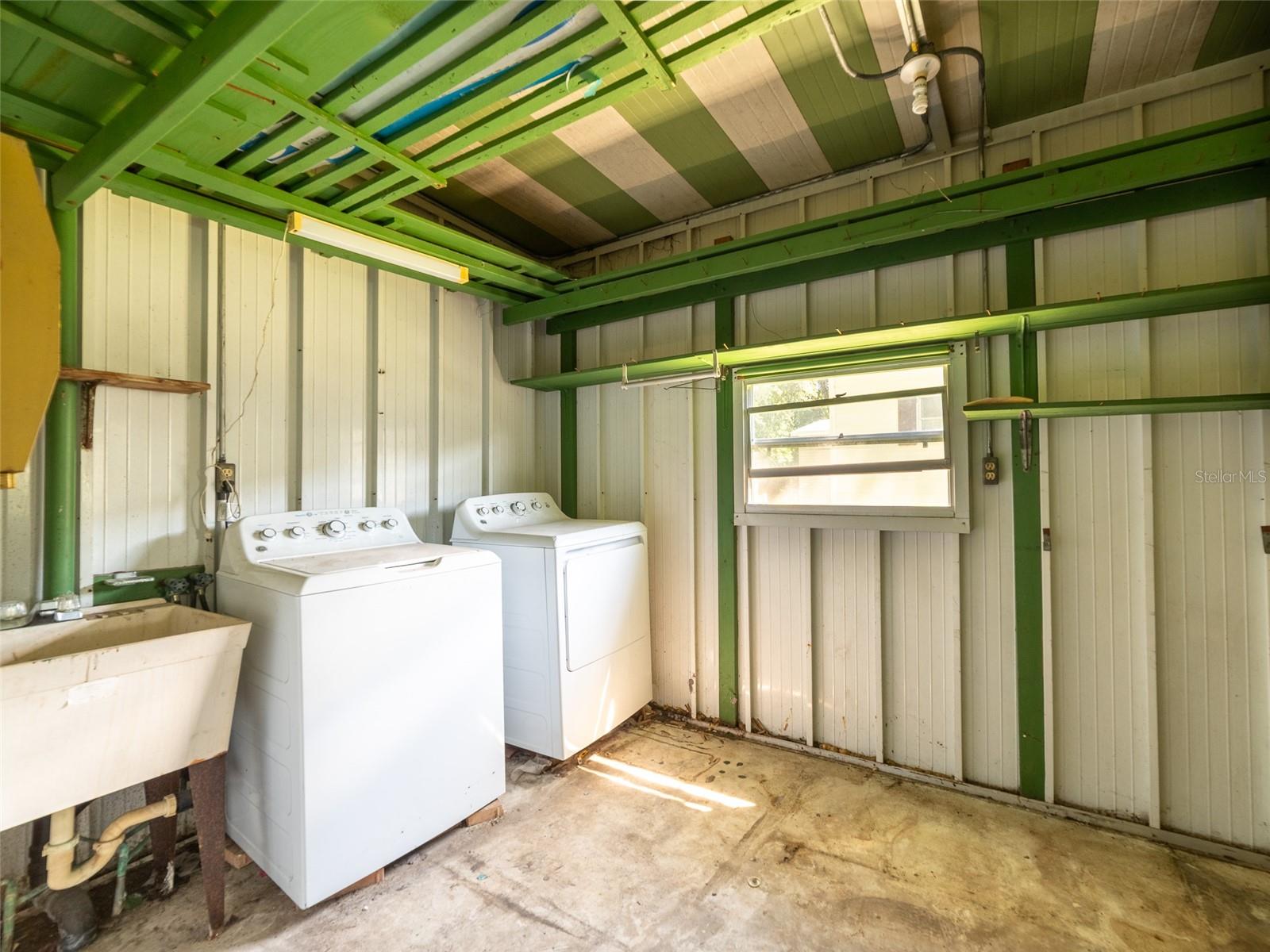 TB8401096 Property Photo