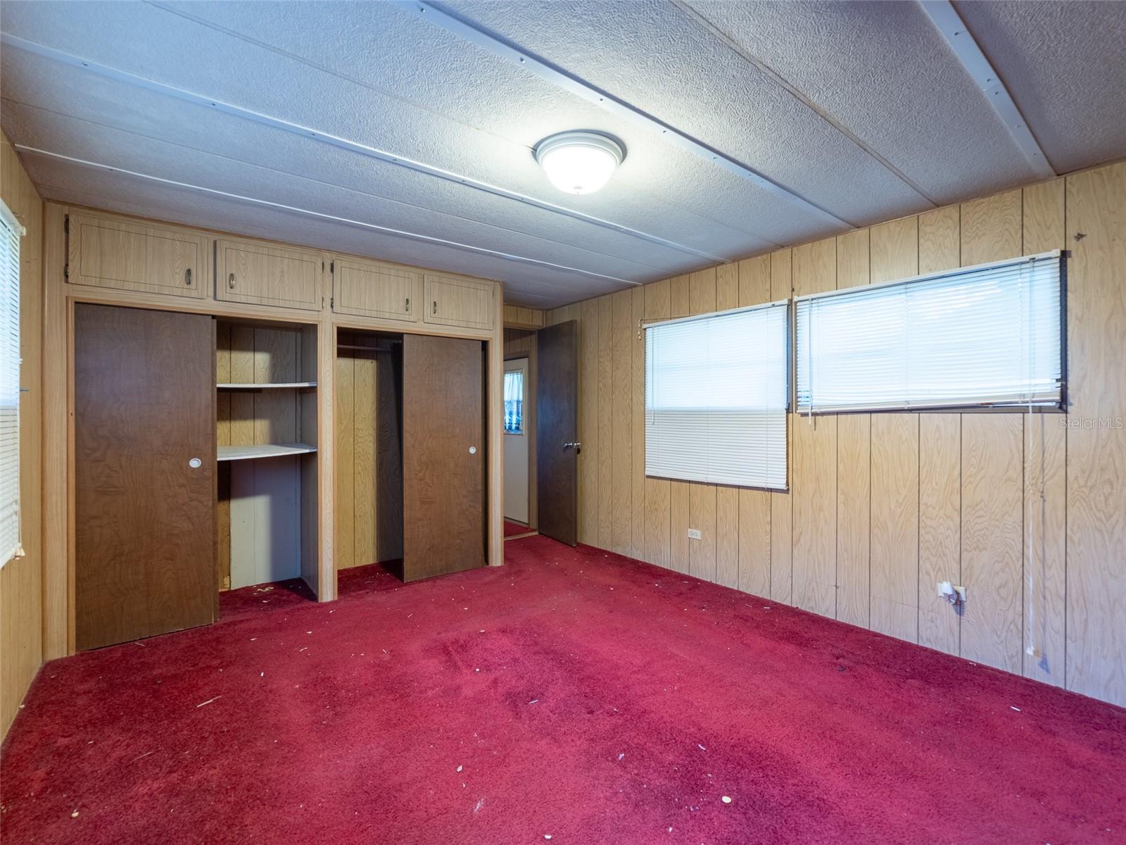 TB8401096 Property Photo