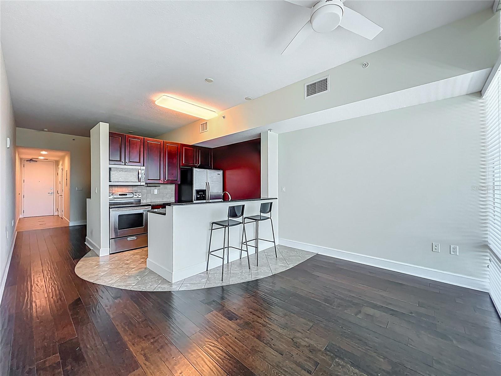 101 S EOLA DR #607, ORLANDO, FL, 32801