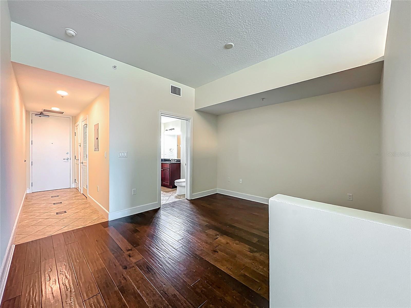 101 S EOLA DR #607, ORLANDO, FL, 32801