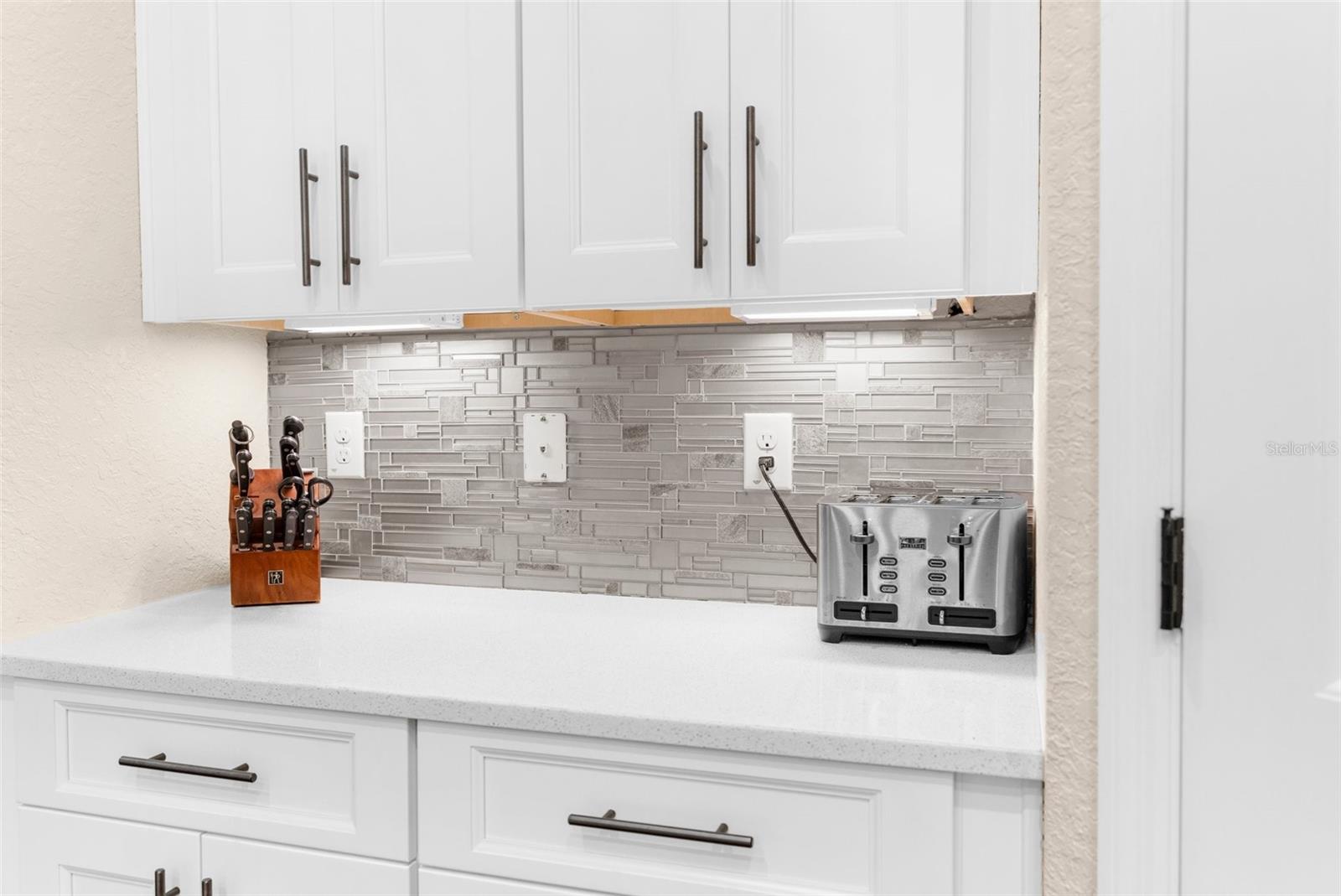 2111 MAXIMILIAN AVE, SPRING HILL, FL, 34609