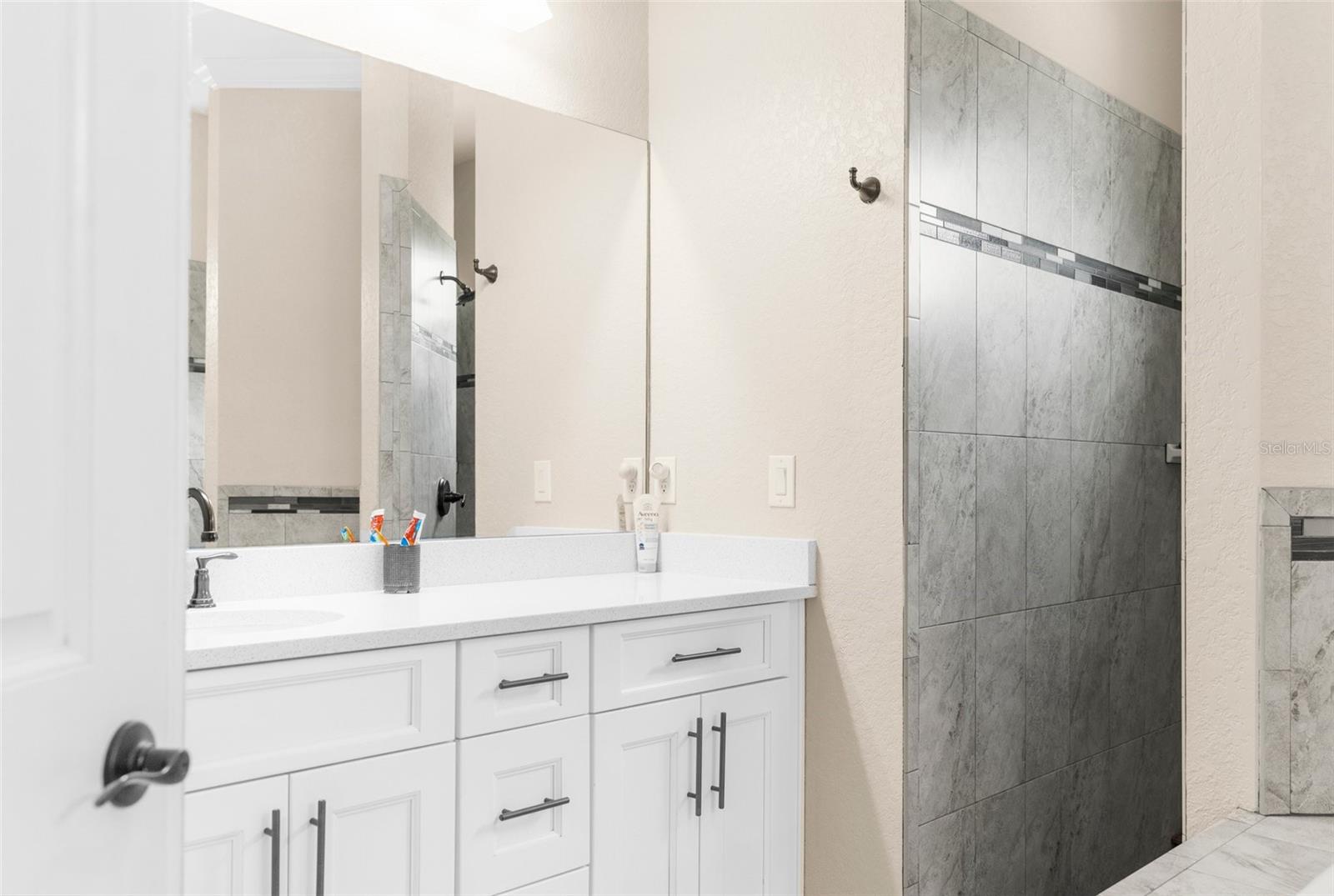 2111 MAXIMILIAN AVE, SPRING HILL, FL, 34609