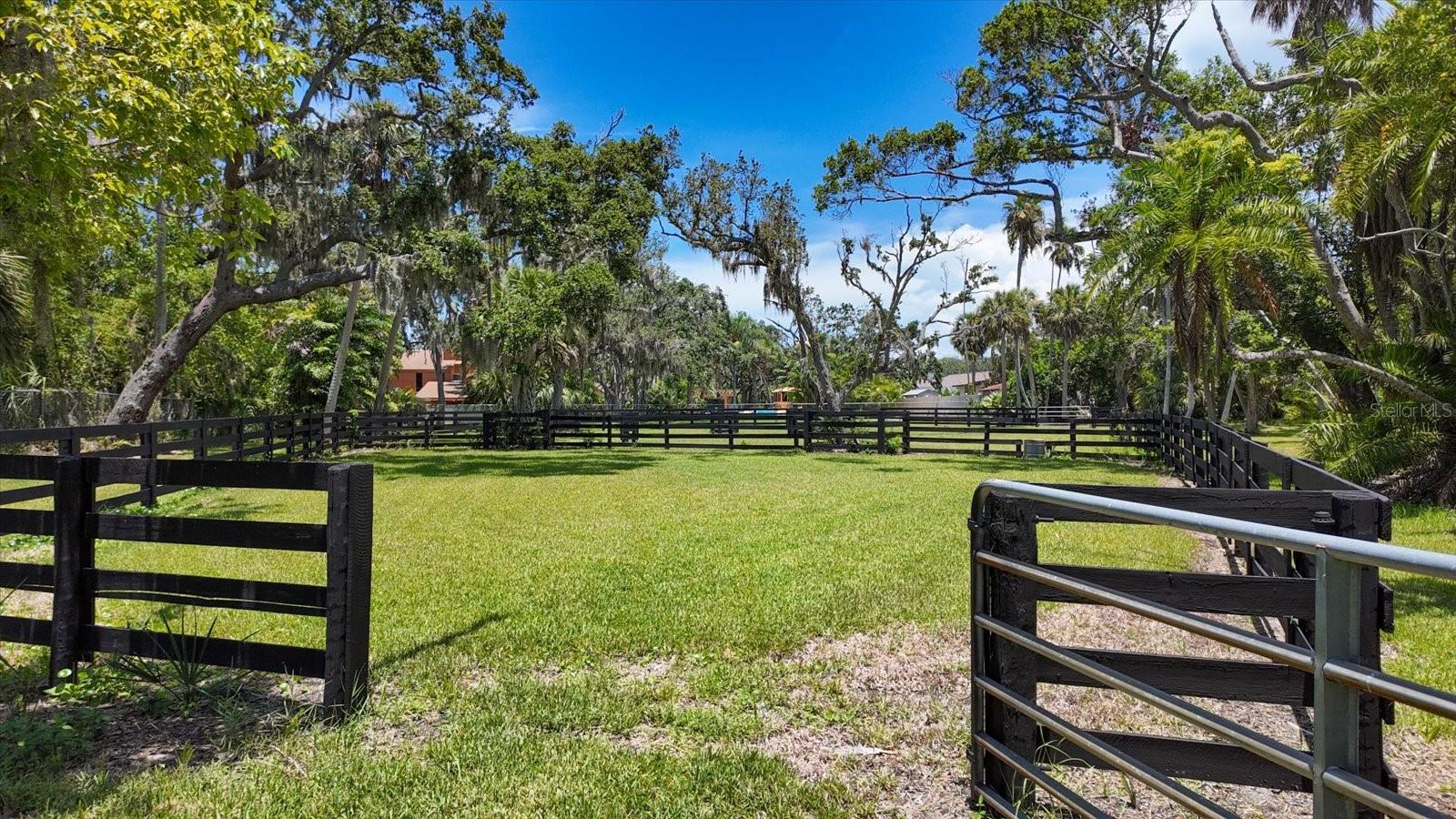 TB8401145 Property Photo