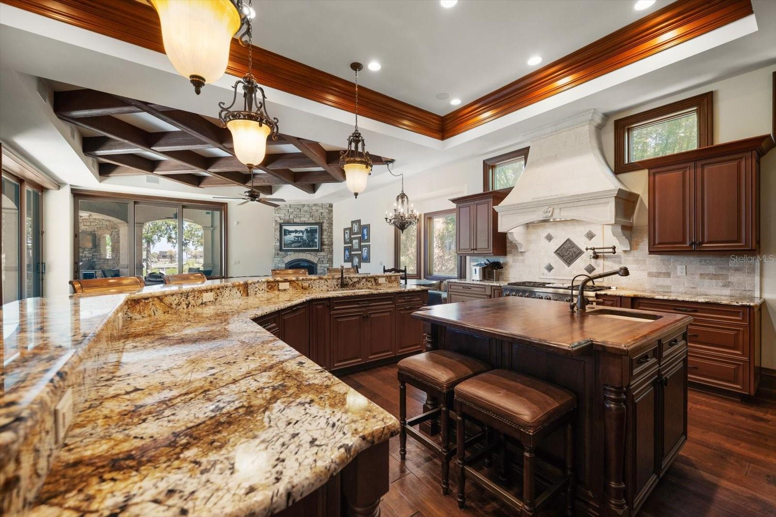 TB8401145 Property Photo