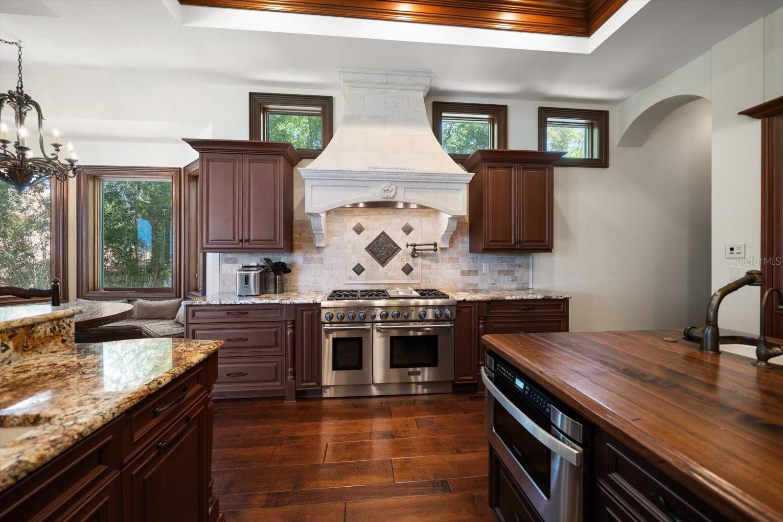 TB8401145 Property Photo