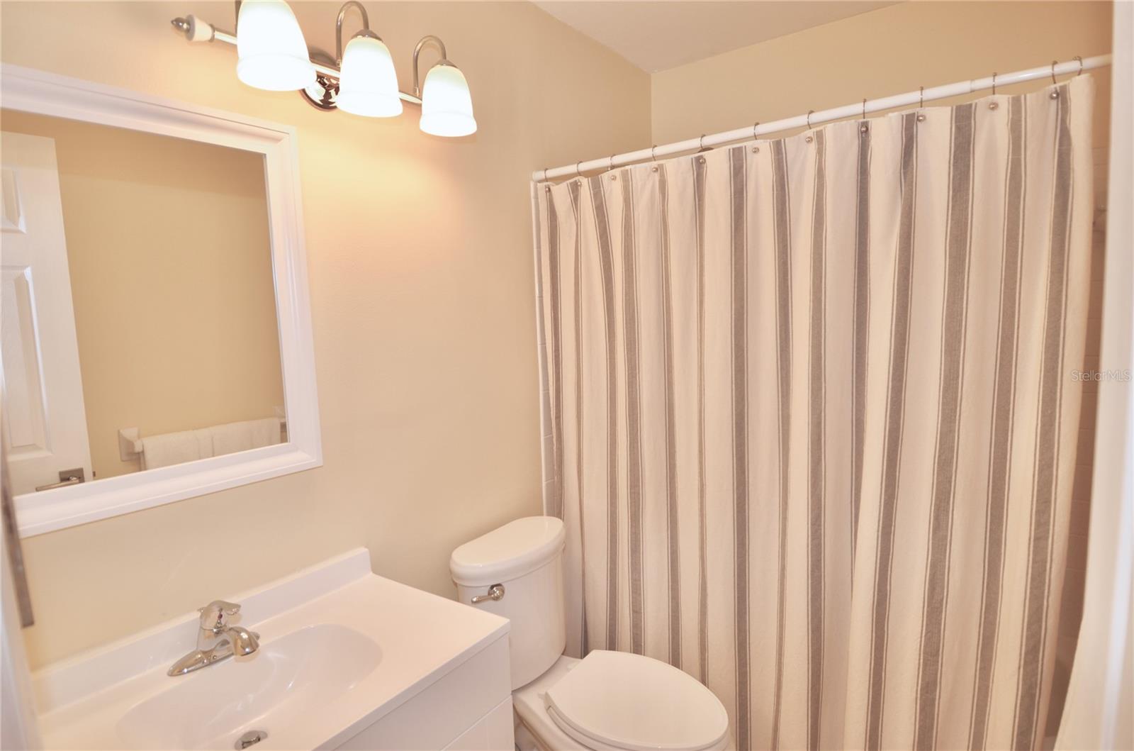 528 BARCELONA AVE #216, VENICE, FL, 34285