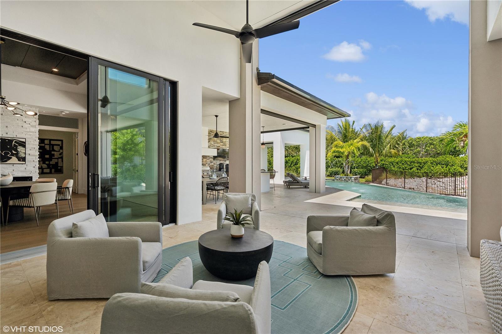 TB8401290 Property Photo