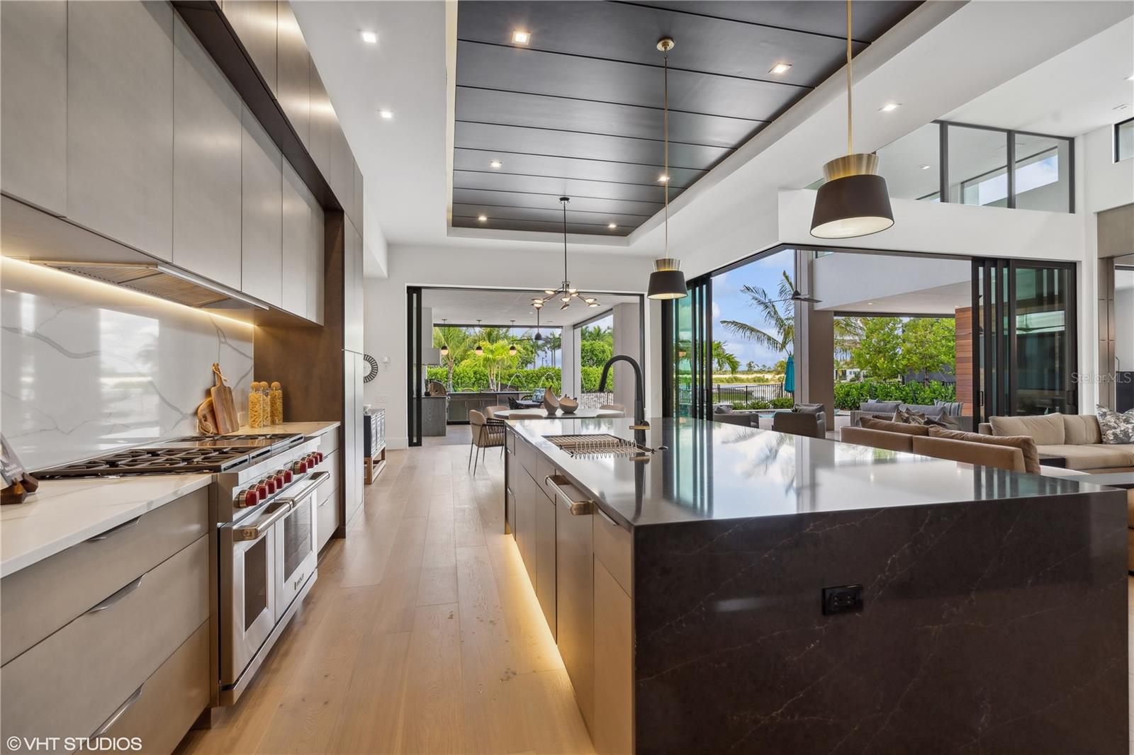 TB8401290 Property Photo