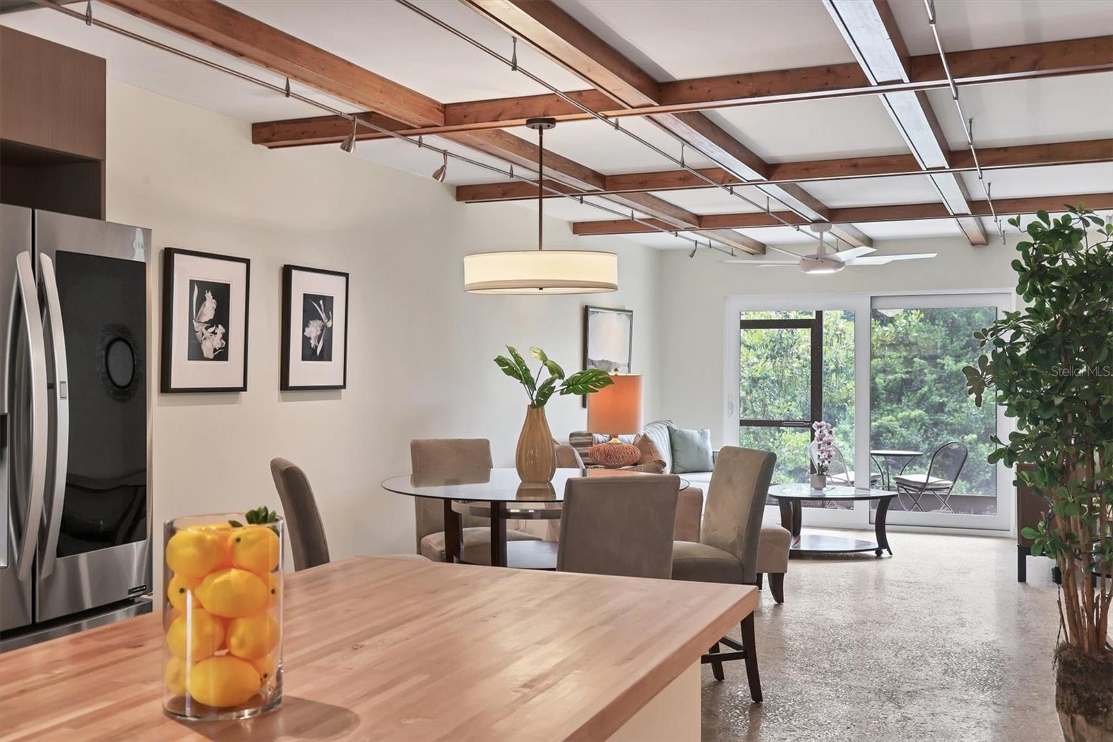 1650 PINE TREE LN #105, SARASOTA, FL, 34236