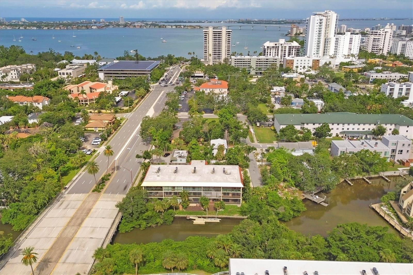 1650 PINE TREE LN #105, SARASOTA, FL, 34236