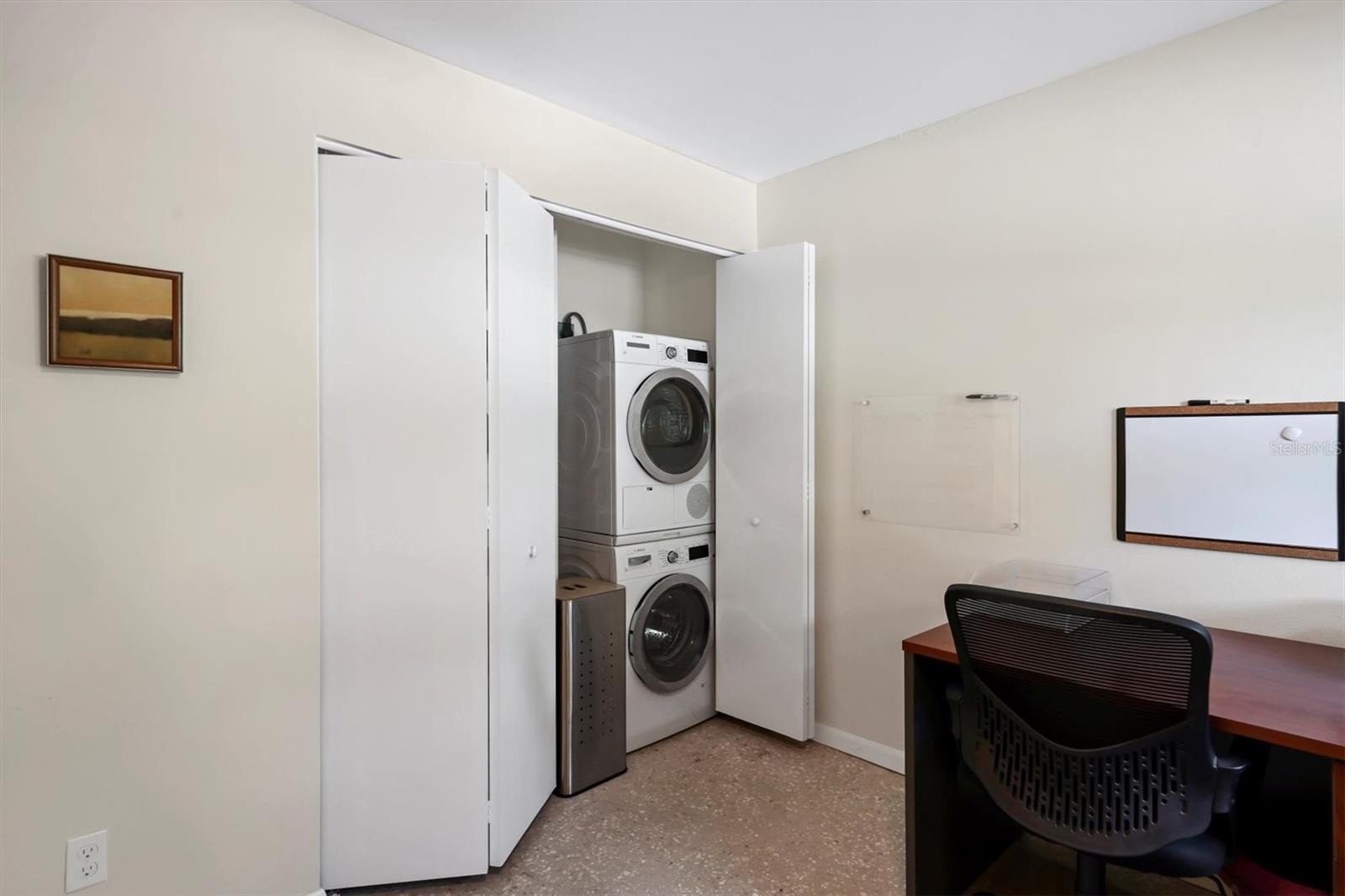 1650 PINE TREE LN #105, SARASOTA, FL, 34236