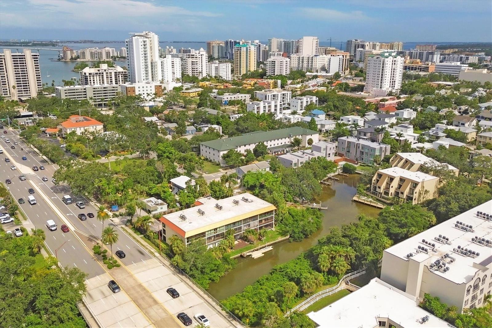 1650 PINE TREE LN #105, SARASOTA, FL, 34236