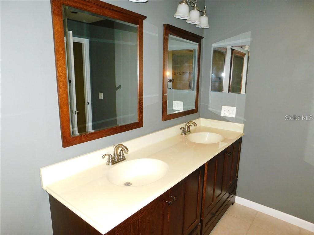 2733 COUNTRYSIDE BLVD #107, CLEARWATER, FL, 33761