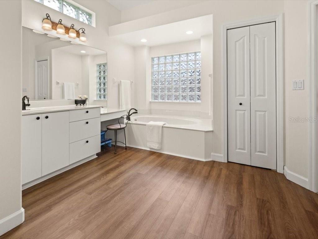 2518 DICK WILSON DR, SARASOTA, FL, 34240