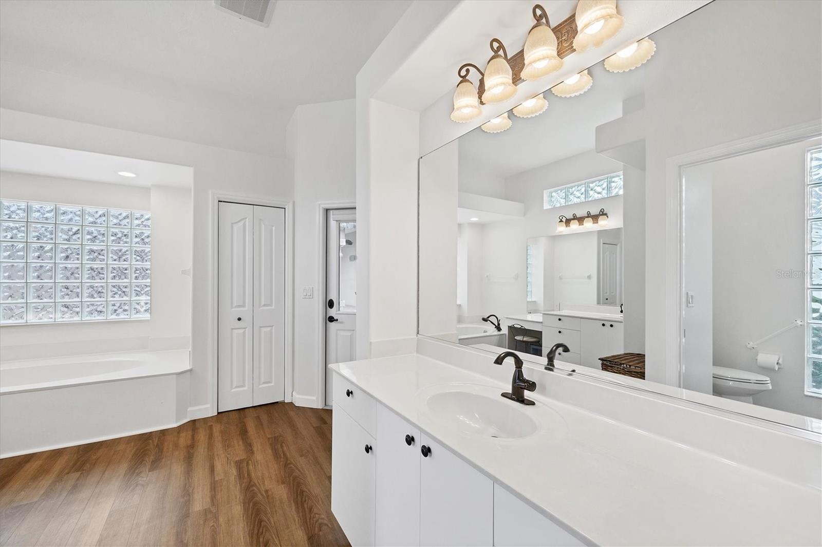 2518 DICK WILSON DR, SARASOTA, FL, 34240