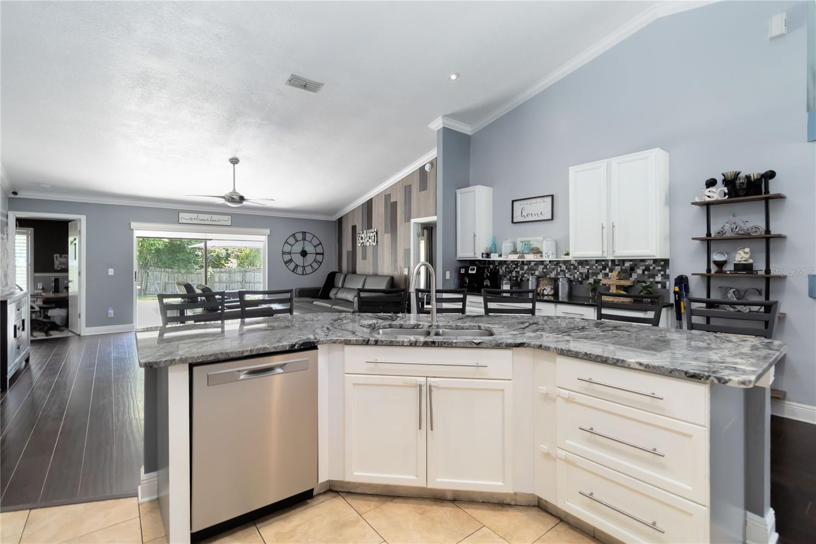 4021 EAGLE FEATHER DR, ORLANDO, FL, 32829