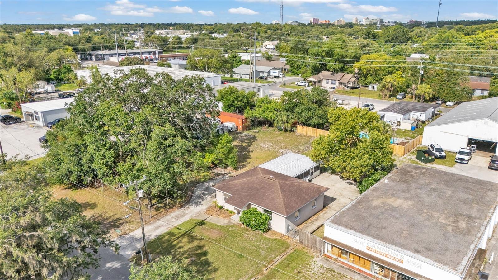 712 N GARY RD, LAKELAND, FL, 33801