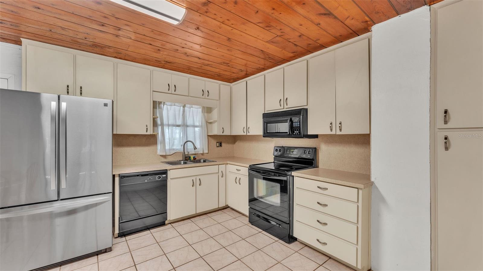 712 N GARY RD, LAKELAND, FL, 33801