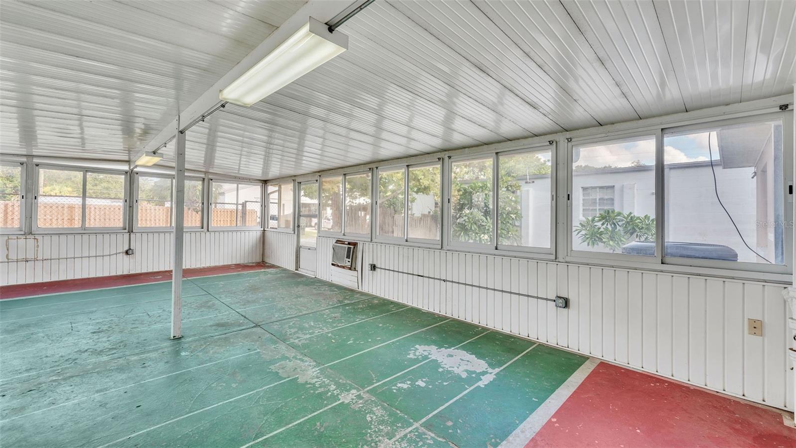 712 N GARY RD, LAKELAND, FL, 33801