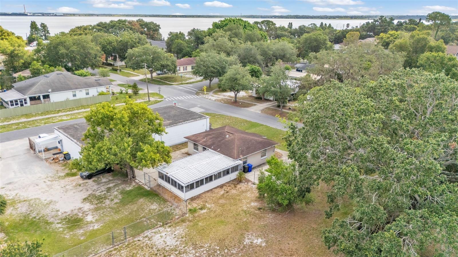 712 N GARY RD, LAKELAND, FL, 33801