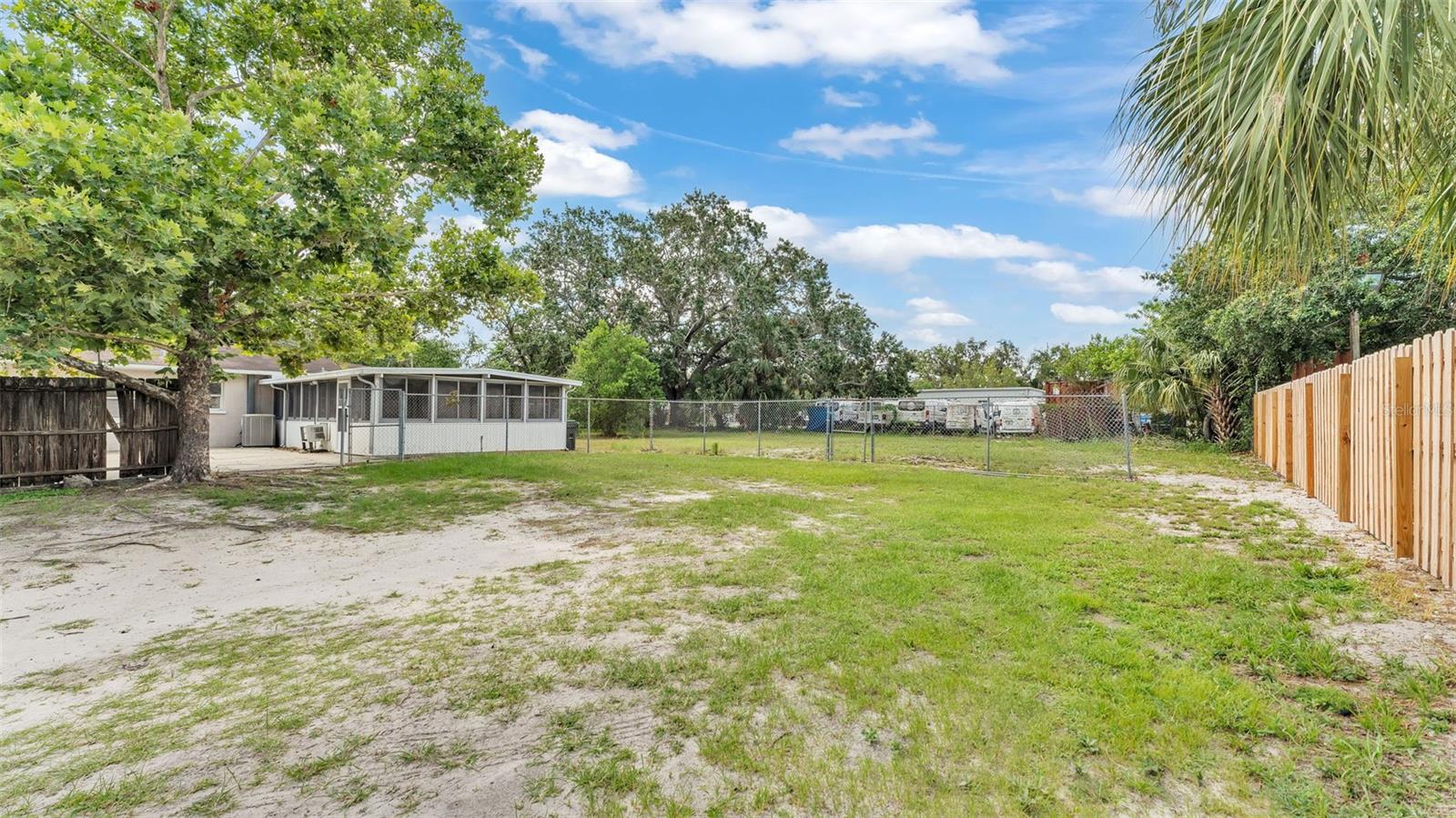 712 N GARY RD, LAKELAND, FL, 33801