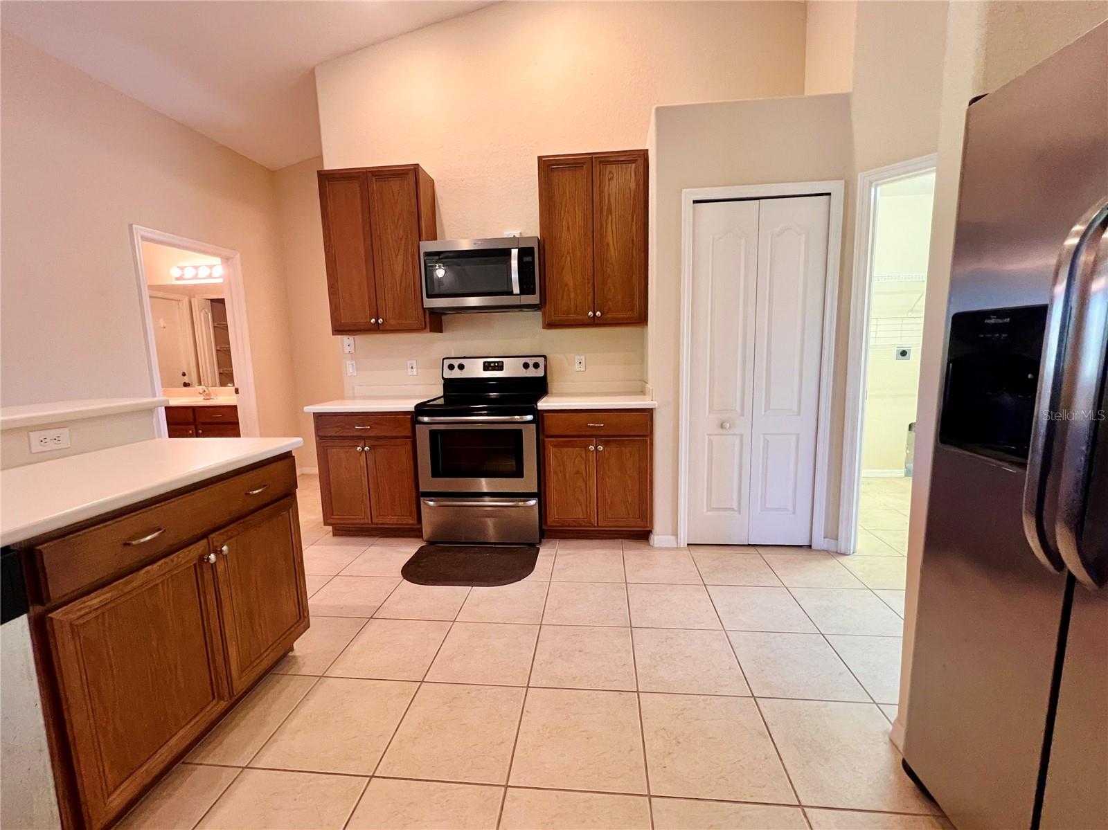 35 WHITE MARSH LN, ROTONDA WEST, FL, 33947