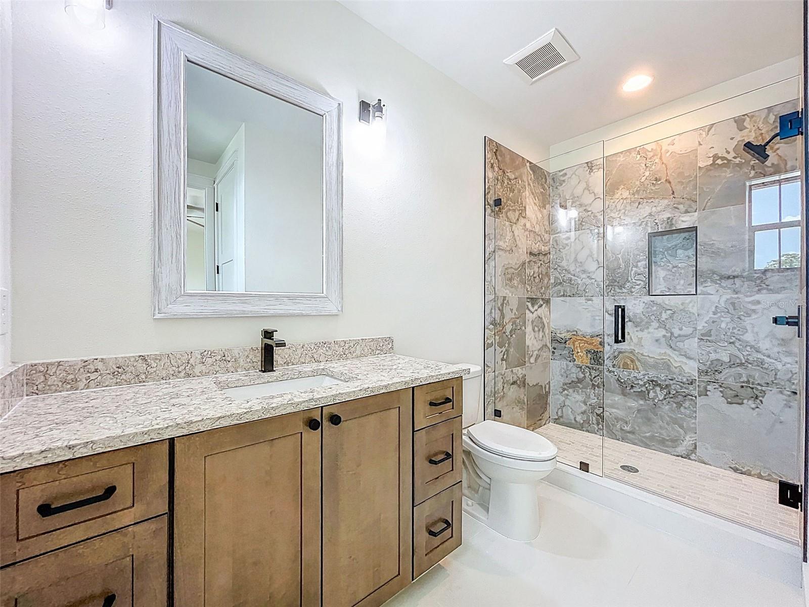 1015 W CHARTER ST, TAMPA, FL, 33602