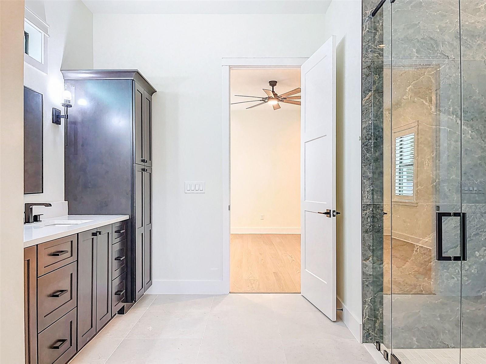 1015 W CHARTER ST, TAMPA, FL, 33602