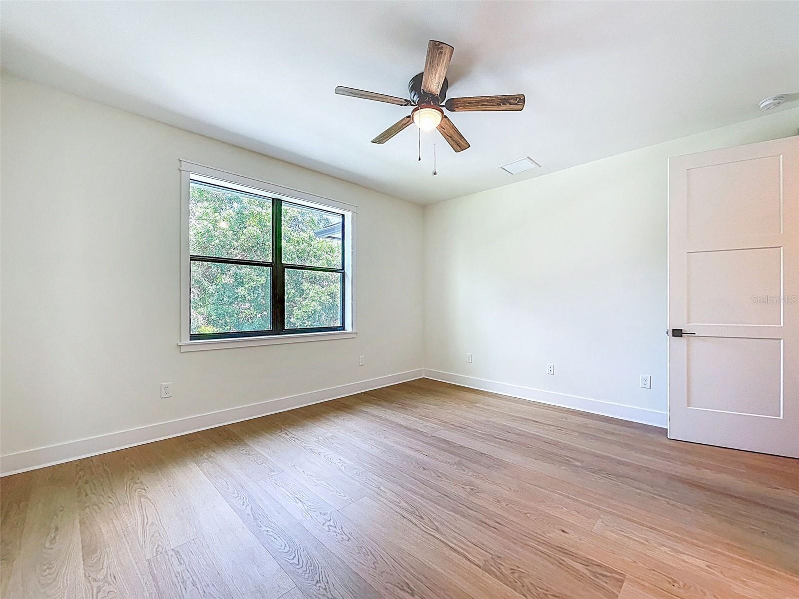 1015 W CHARTER ST, TAMPA, FL, 33602