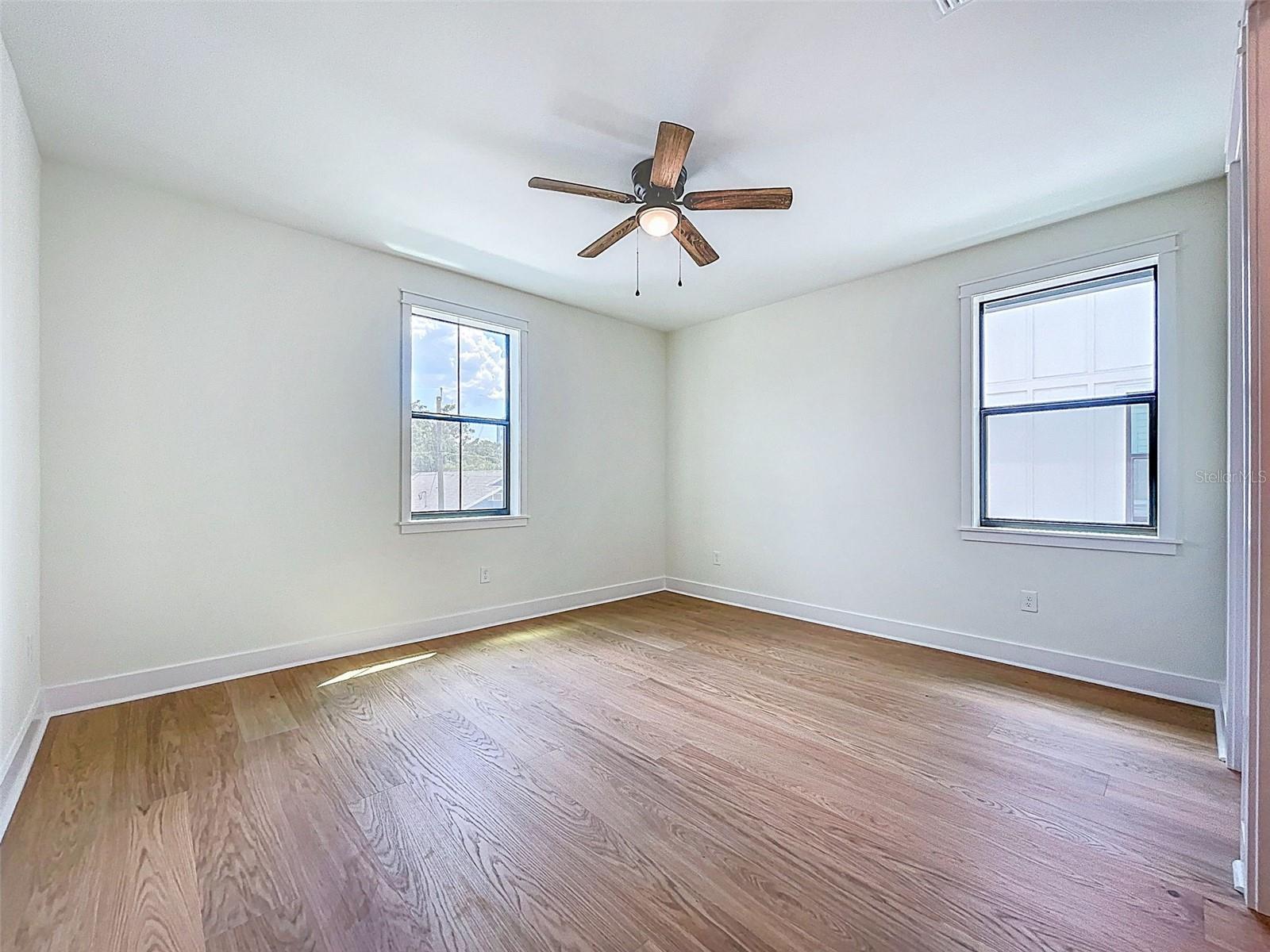 1015 W CHARTER ST, TAMPA, FL, 33602